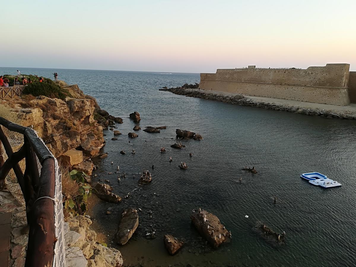 Hotel La Calabrese Isola Di Capo Rizzuto Exterior foto